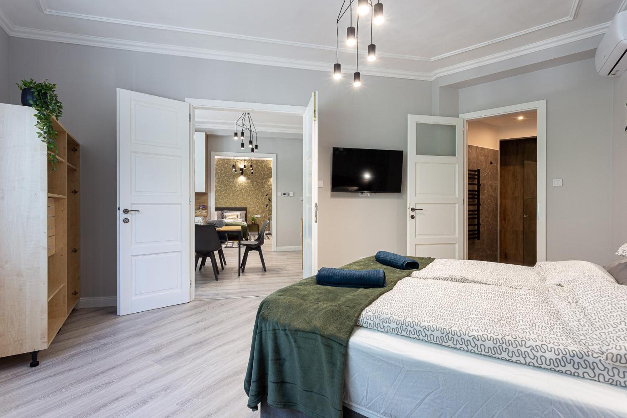 Buda Castle Serpentine Apartments Budapest Eksteriør billede